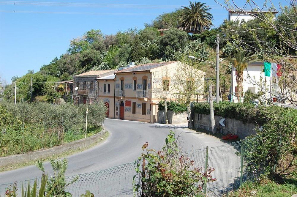 Agriturismo Parra Santa Lucia del Mela المظهر الخارجي الصورة