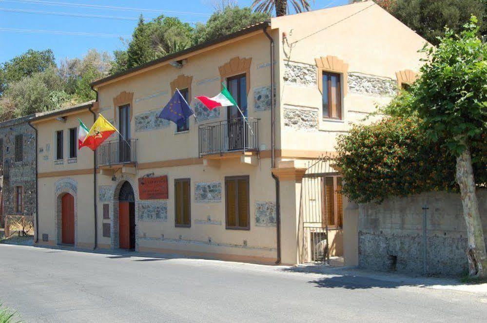 Agriturismo Parra Santa Lucia del Mela المظهر الخارجي الصورة