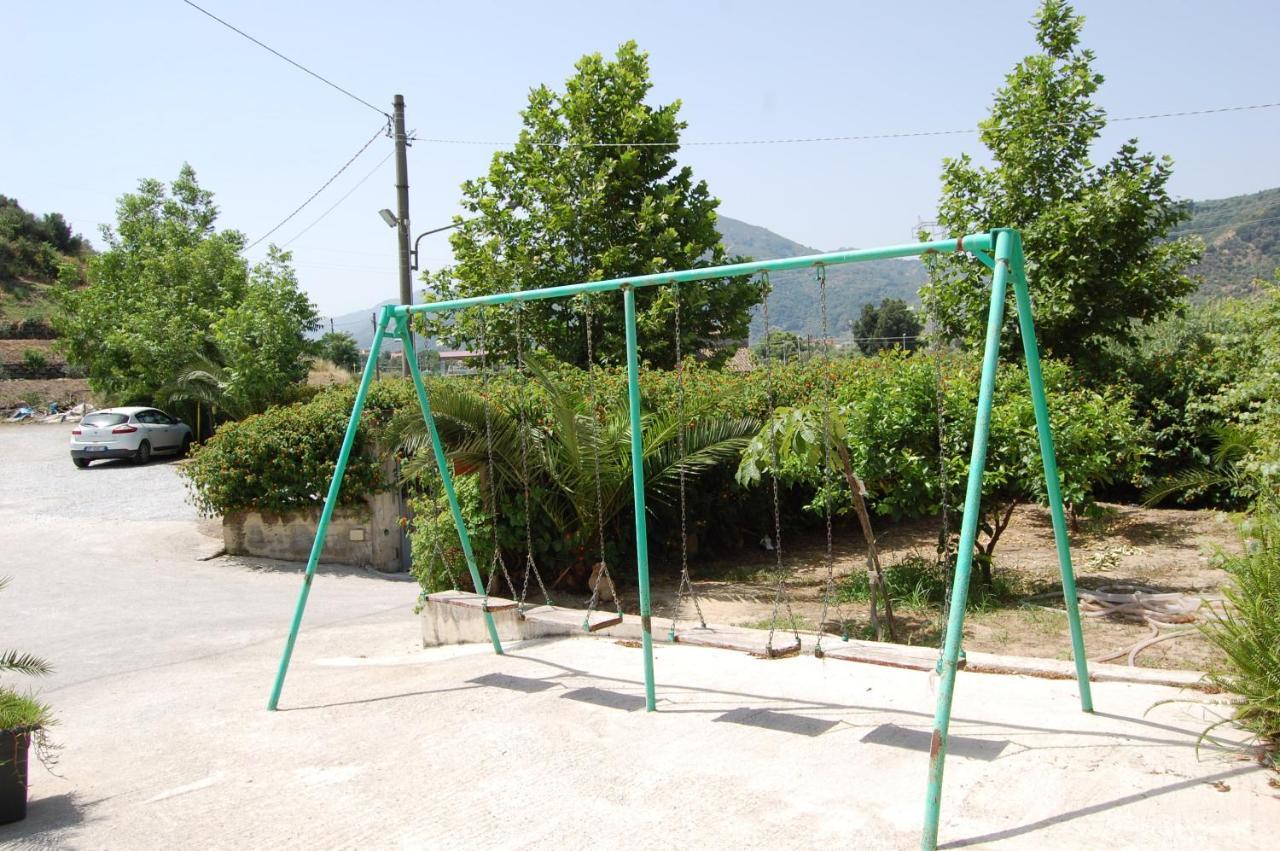 Agriturismo Parra Santa Lucia del Mela المظهر الخارجي الصورة